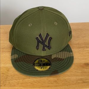 NWT New York Yankees fitted  5950 Hat Size 7 5/8